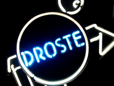 Oude etalage lichtreclame van Droste mannetje, foto5
