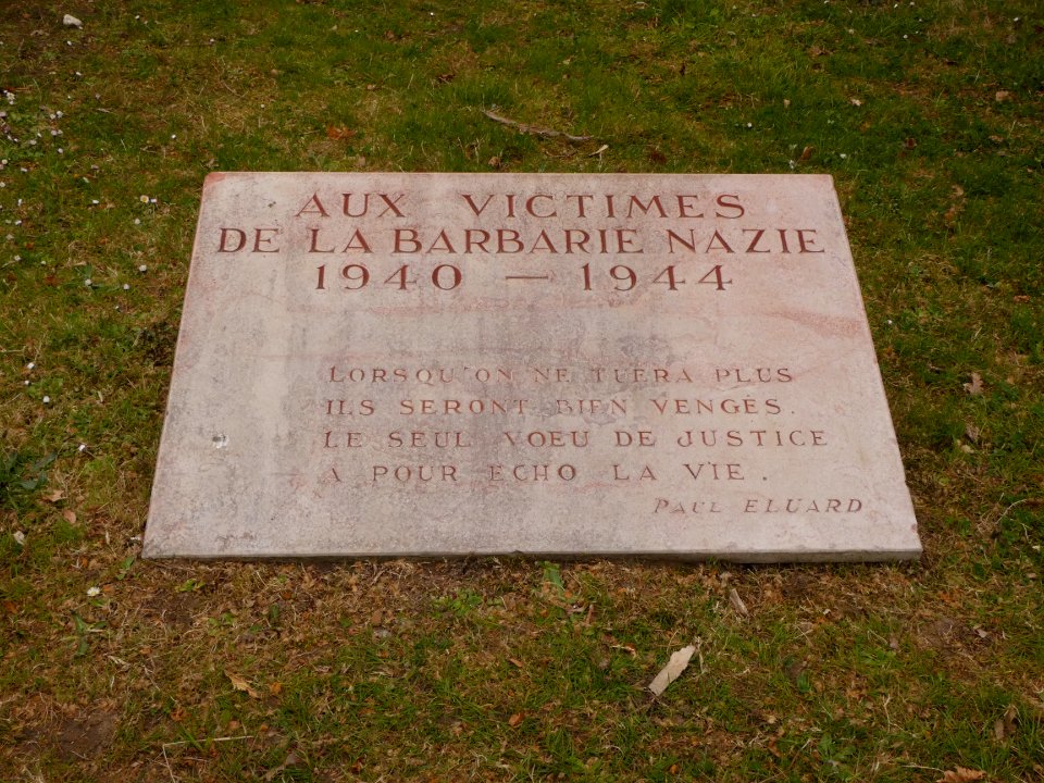 Oullins - Parc Chabrières-Arlès - Plaque Aux victimes de la barbarie nazie