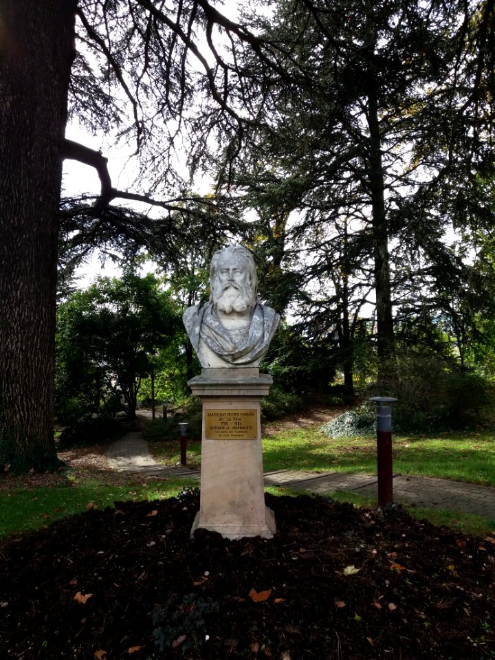 Oullins - Parc Chabrières-Arlès, statue de Barthélémy Prosper Enfantin