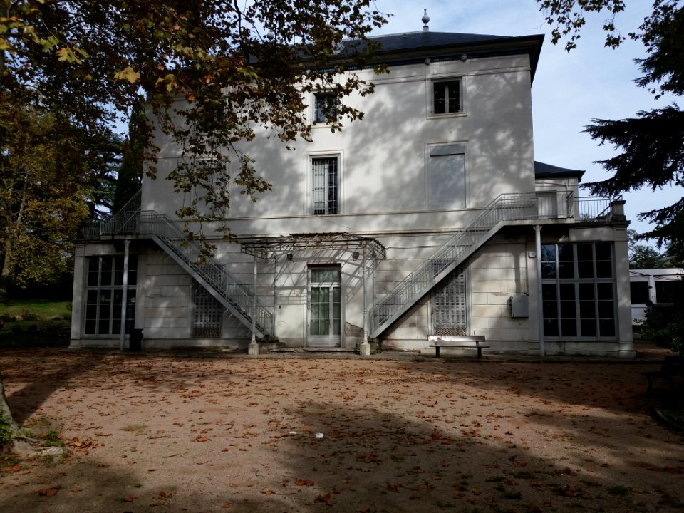 Oullins - Parc Chabrières-Arlès, maison Arlès Dufour (3)