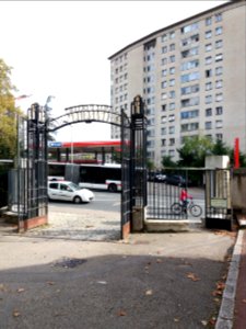 Oullins - Parc Chabrières-Arlès, sortie Grande Rue
