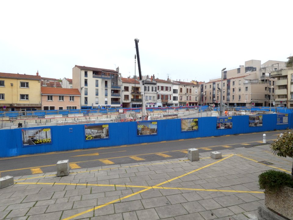 Oullins - Place Anatole France, construction de la station du métro B Oullins centre (5)