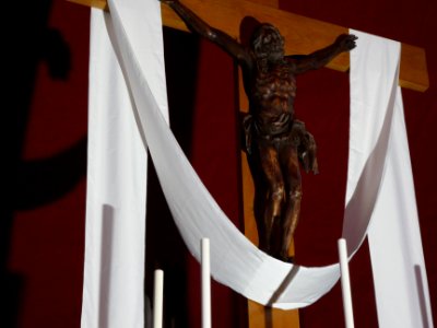 Oullins - Place Anatole France - Église Saint-Martin - Statue de Jésus-Christ