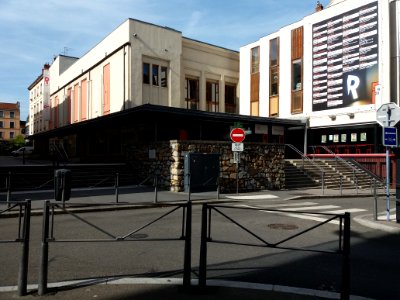 Oullins - Rue Charton - Théâtre de la Renaissance