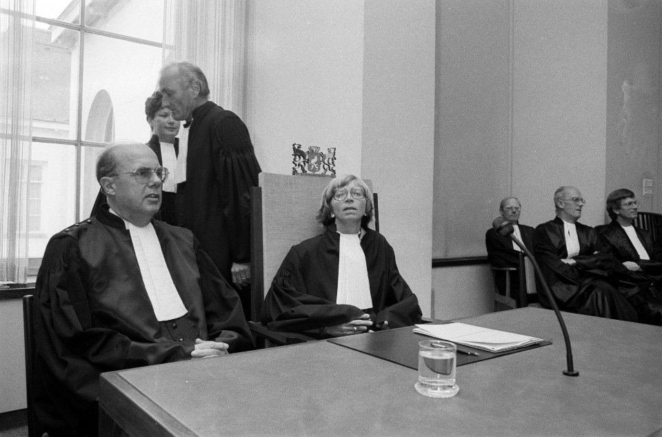 Oud minister de Ruiter in Amsterdam geinstalleerd tot procureur-generaal rechts, Bestanddeelnr 933-7875
