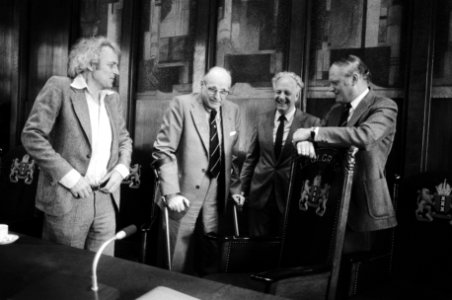 Oud-wethouders v.l.n.r. Sinnige, Verheij, Kuipers, Bestanddeelnr 932-5935