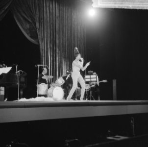 Oudejaarsshow van Josephine Baker in Carre opgenomen, Josephine Baker tijdens op, Bestanddeelnr 917-2778