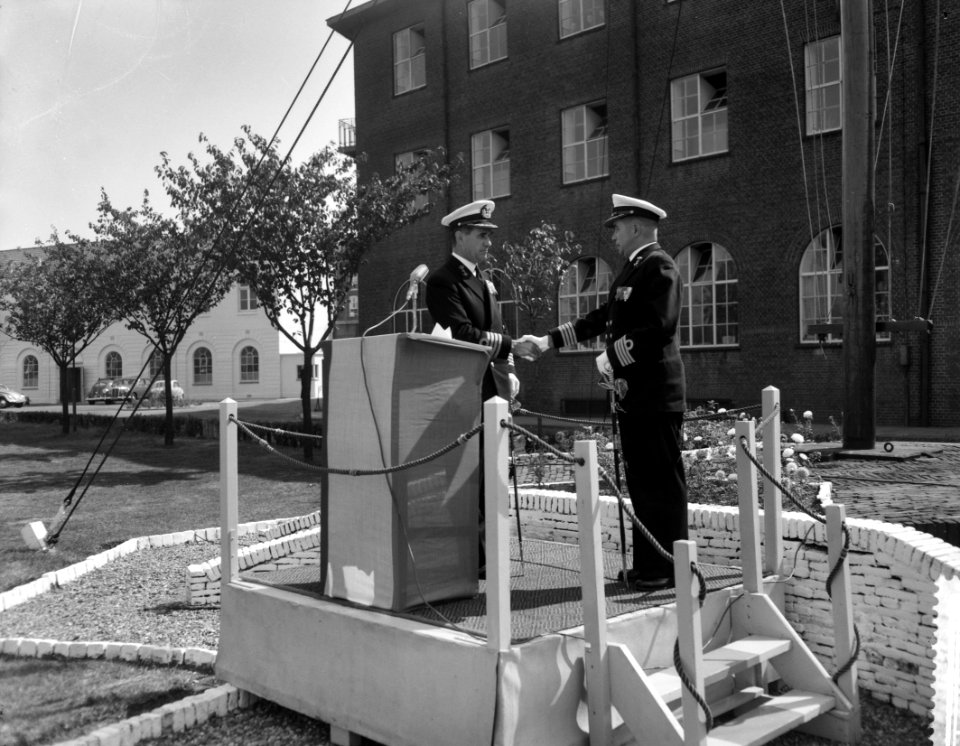 Overdracht commando maritieme middelen te Amsterdam, Kapitein ter Zee Van Freyta, Bestanddeelnr 910-6187