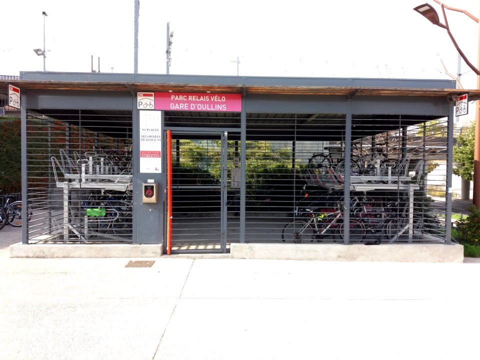 Oullins - Gare, parc relais vélo