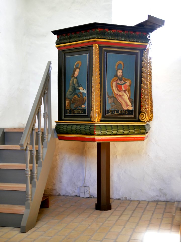 OueKirkeH17aKanzel