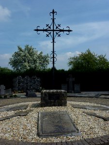Oud-Roosteren (Echt-Susteren), begraafplaats, torenkruis verdwenen kerk