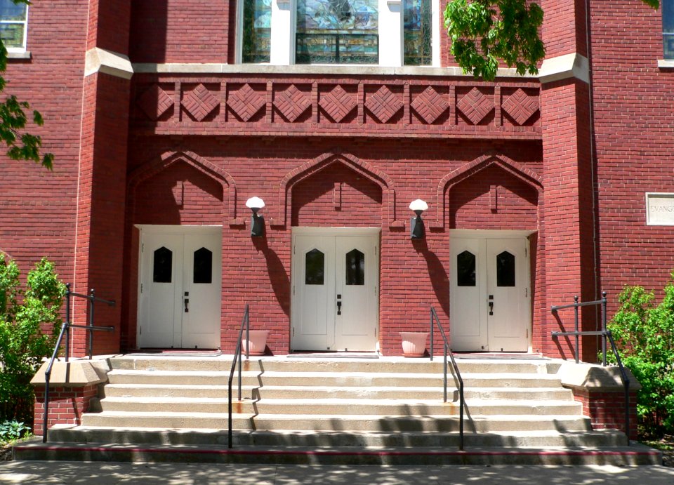 Our Redeemer Lutheran Church (Staplehurst, NE) E entrance