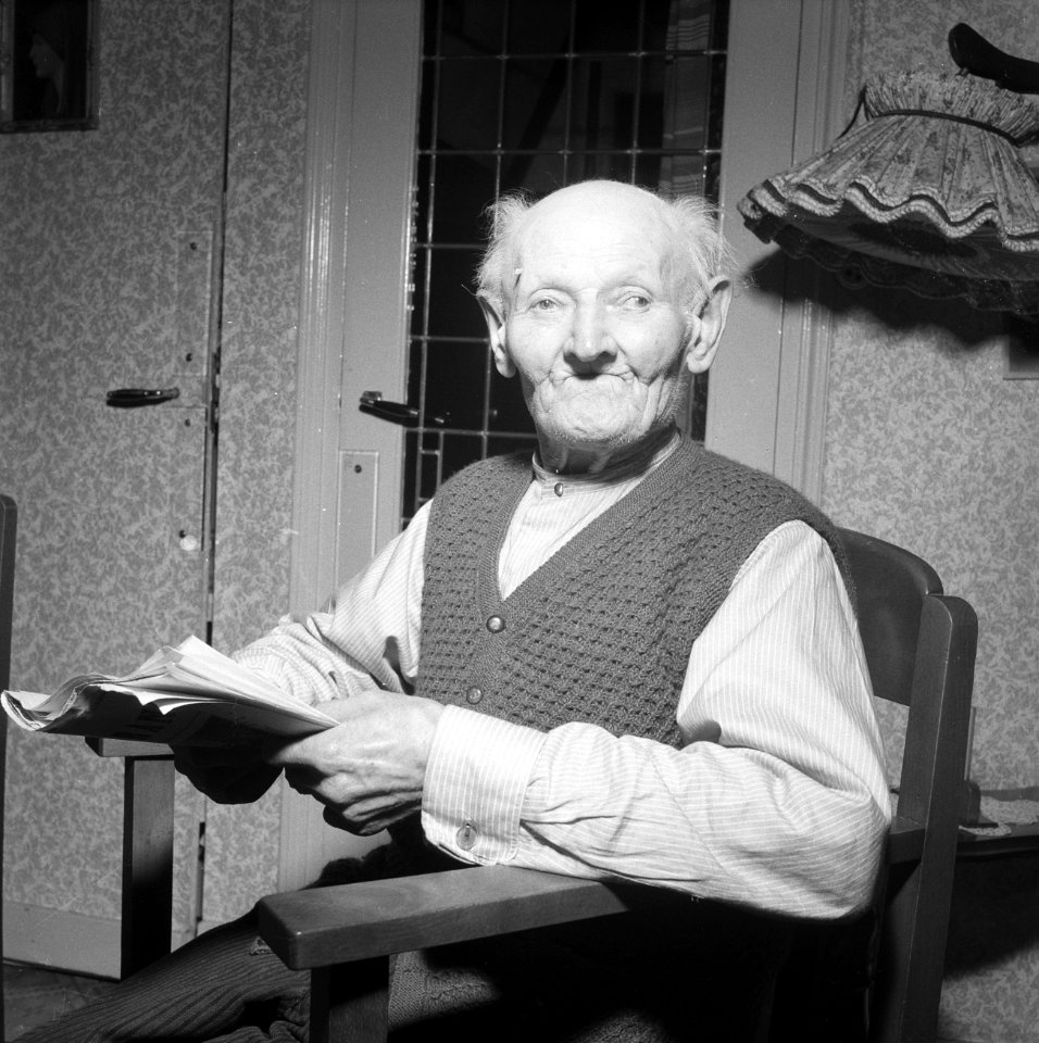 Oudste inwoner Delft 104 jaar W. H. Kostering, Bestanddeelnr 934-5729