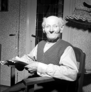 Oudste inwoner Delft 104 jaar W. H. Kostering, Bestanddeelnr 934-5729