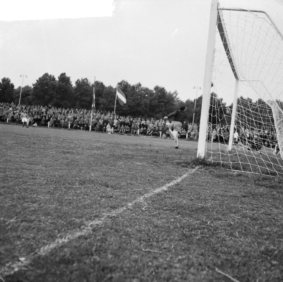 Oud-interationals Holland-Belgie, Bestanddeelnr 912-5588