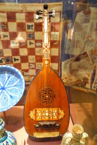 Oudh, Tangier, Morocco, late 1800s, wood, ivory - National Museum of Natural History, United States - DSC00420