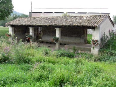 Ourches-sur-Meuse (Meuse) lavoir B