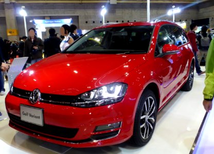 Osaka Motor Show 2013 (106) VolksWagen Golf VII Variant