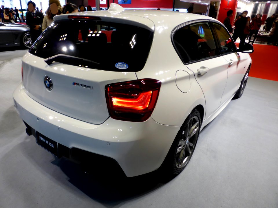 Osaka Motor Show 2013 (211) BMW M135i (F20)