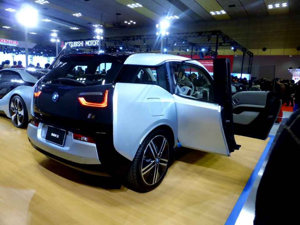 Osaka Motor Show 2013 (215) BMW i3