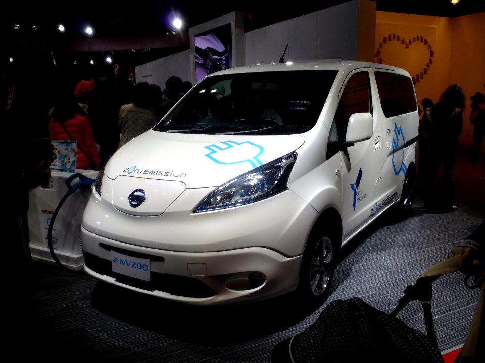 Osaka Motor Show 2013 (11) Nissan e-NV200 (M20)