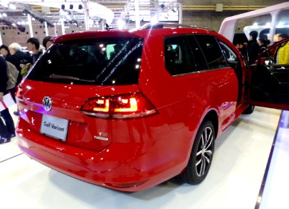 Osaka Motor Show 2013 (107) VolksWagen Golf VII Variant