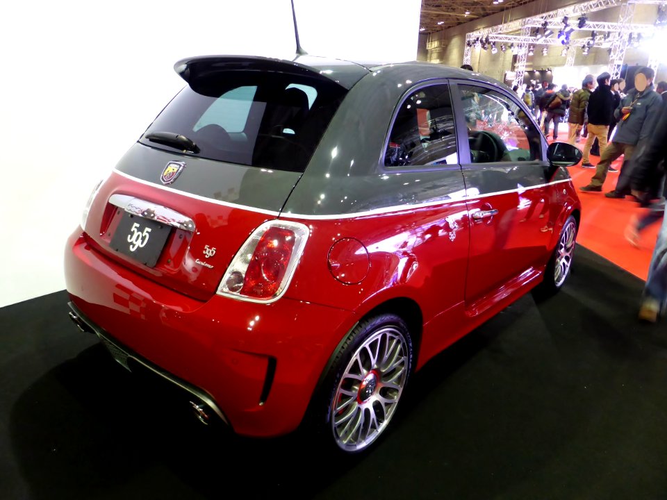 Osaka Motor Show 2013 (146) ABARTH 595 Turismo