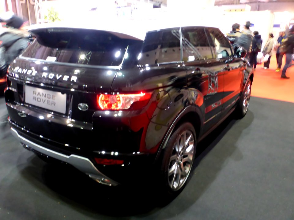 Osaka Motor Show 2013 (97) RANGE ROVER EVOQUE 5door