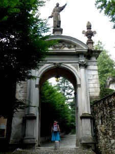 Orta Sacro Monte Arco d'ingresso 1