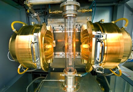 Chamber grow superconducting crystals physics