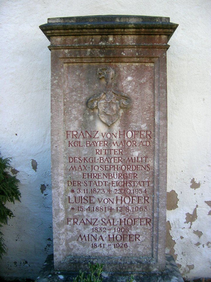 Ostenfriedhof Eichstätt -Grabstein Franz von Hofer (2020-01)