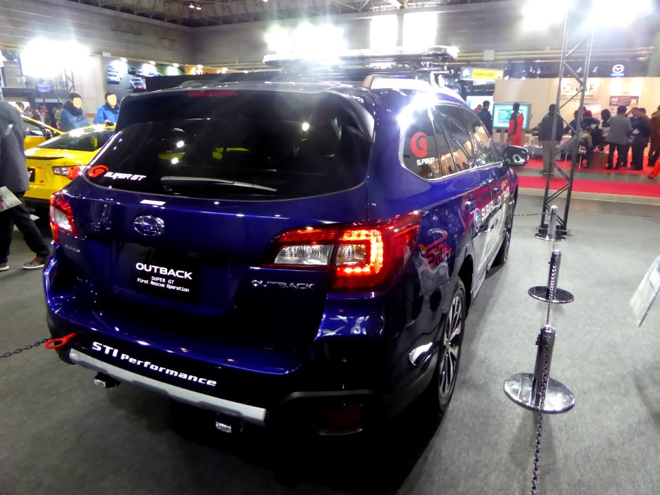 OSAKA AUTO MESSE 2015 (46) - Subaru LEGACY OUTBACK (BS9) as SUPER GT First Rescue Operation Car