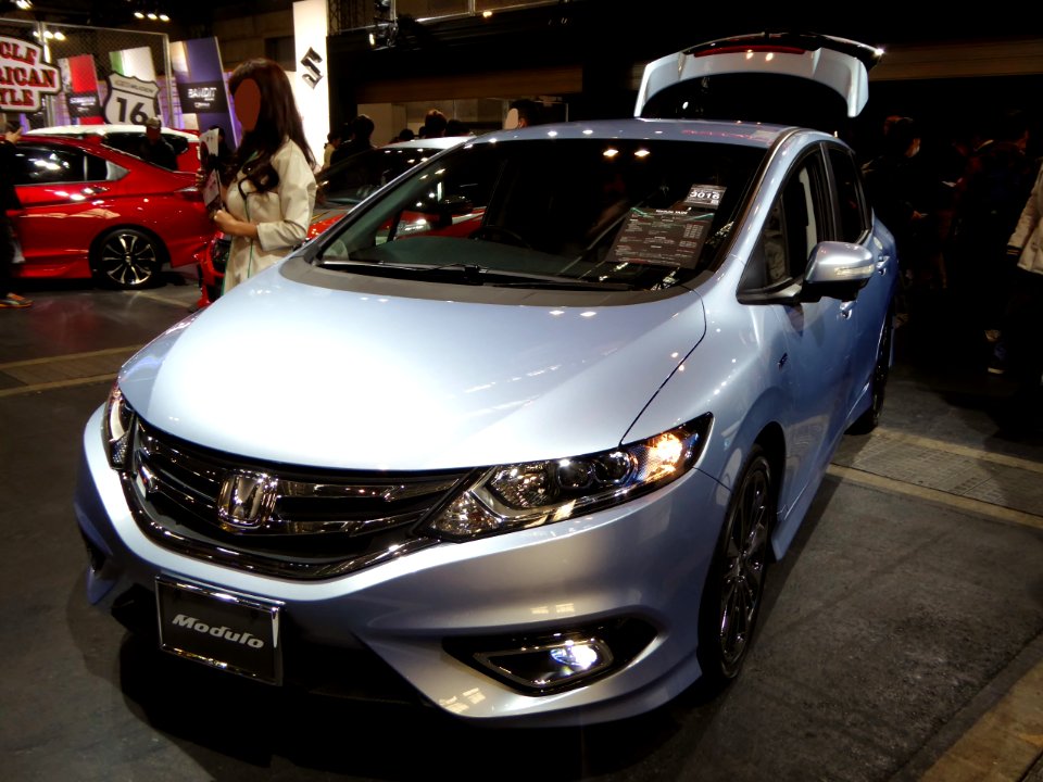 OSAKA AUTO MESSE 2015 (61) - Honda JADE HYBRID (FR4) with Modulo parts