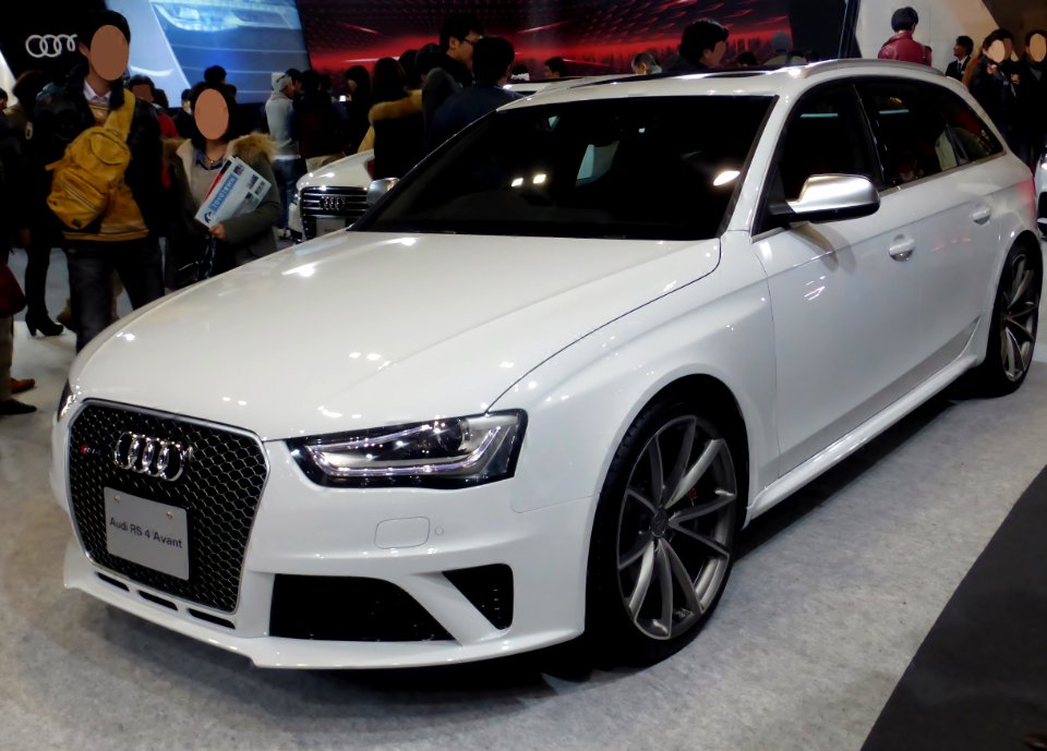 Osaka Motor Show 2013 (117) Audi RS4 Avant (B8)