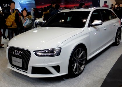 Osaka Motor Show 2013 (117) Audi RS4 Avant (B8)