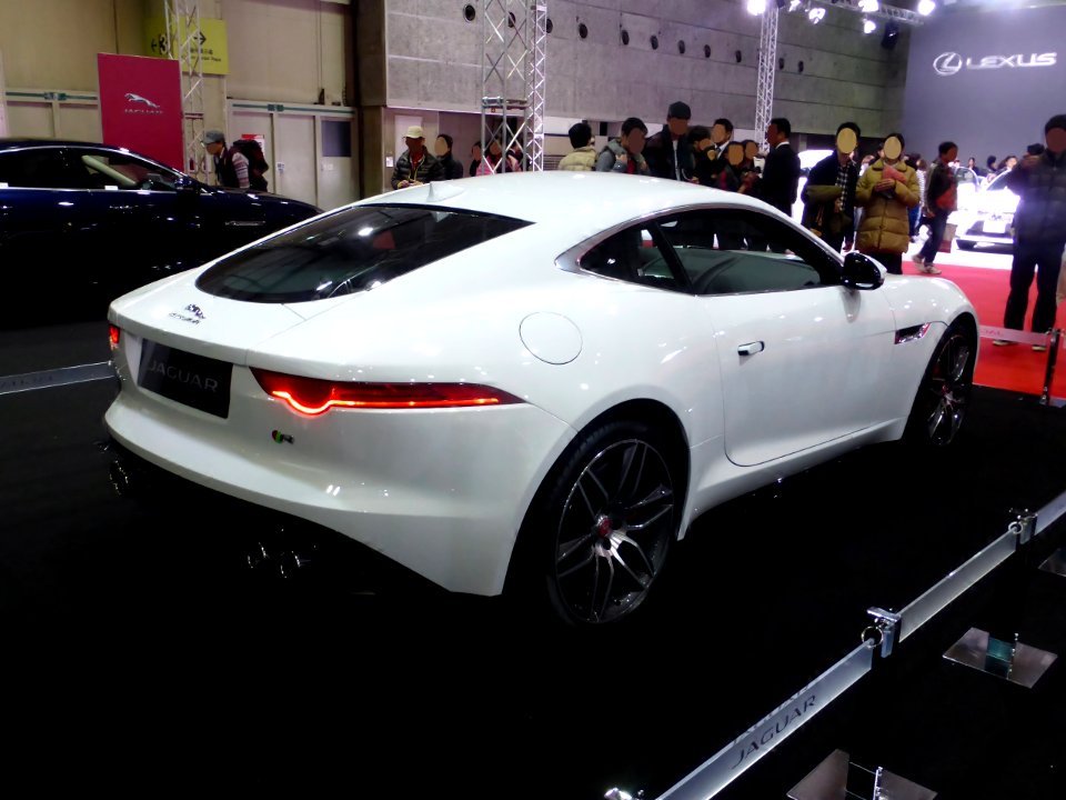 Osaka Motor Show 2013 (95) Jaguar F-TYPE Coupe