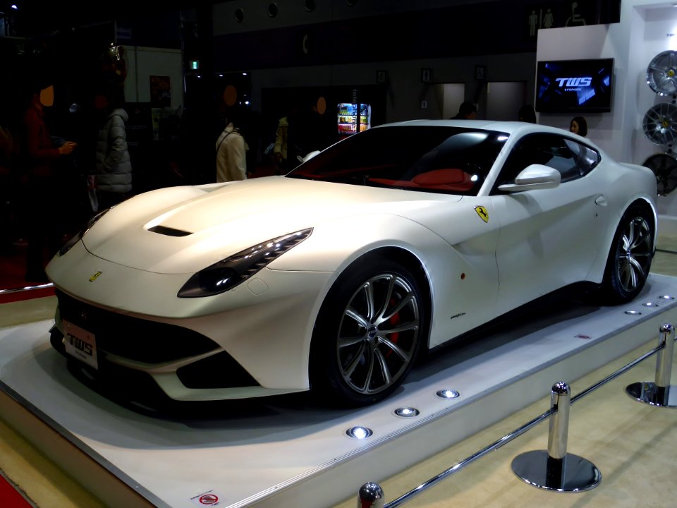 Osaka Motor Show 2013 (226) Ferrari F12 Berlinetta