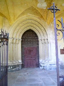 Otazu - Iglesia de San Martín, portada 1