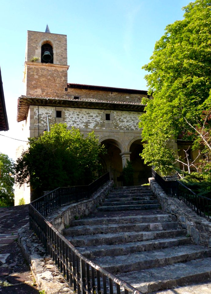Otazu - Iglesia de San Martín 01
