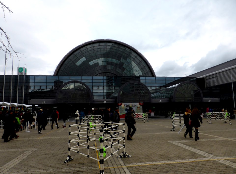 Osaka Motor Show 2013 (0) the entrance of International Exhibition Center