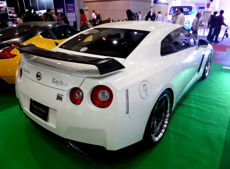 Osaka Auto Messe 2014 (36) Fujimura Auto - Nissan GT-R (CBA-R35)
