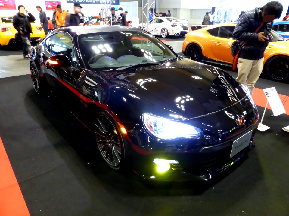 Osaka Auto Messe 2014 (194) Valenti 86