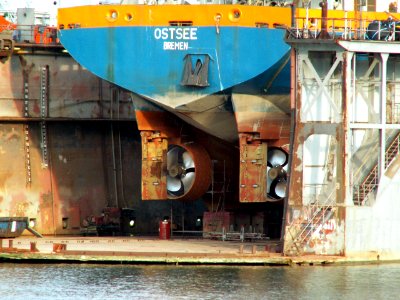 Ostsee propellors, Port of Rotterdam