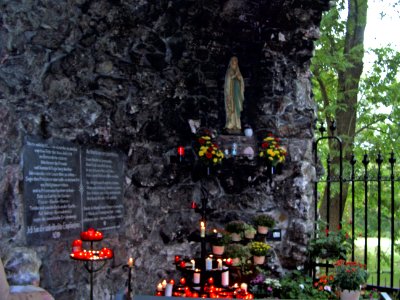 Ottbergen Grotte Altar
