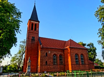 Osielsko kosciol Narodzenia NMP7 07-2014