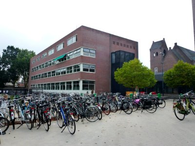 Oss (NL) Molenstraat 30 Titus Brandsma Lyceum - Het Hooghuis (11)