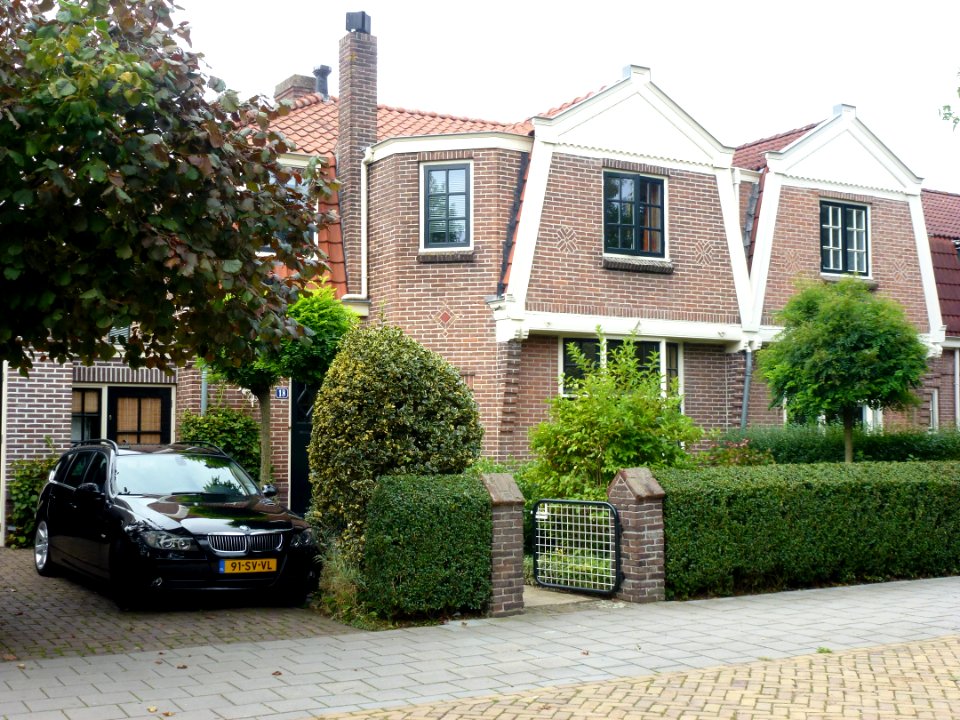 Oss (NL) Dr.Hermanslaan 18