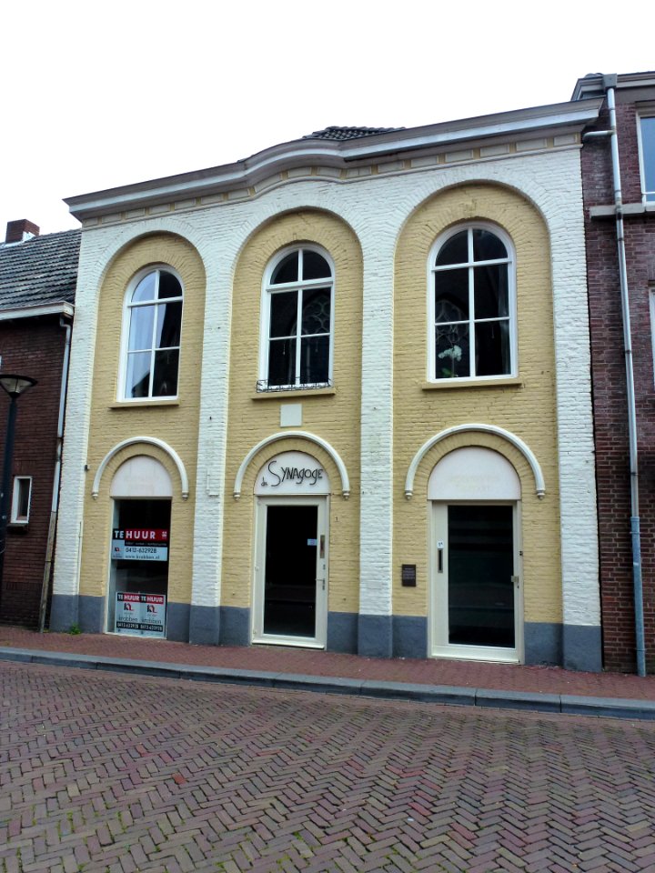 Oss (NL) Koornstraat 1 voorm synagoge