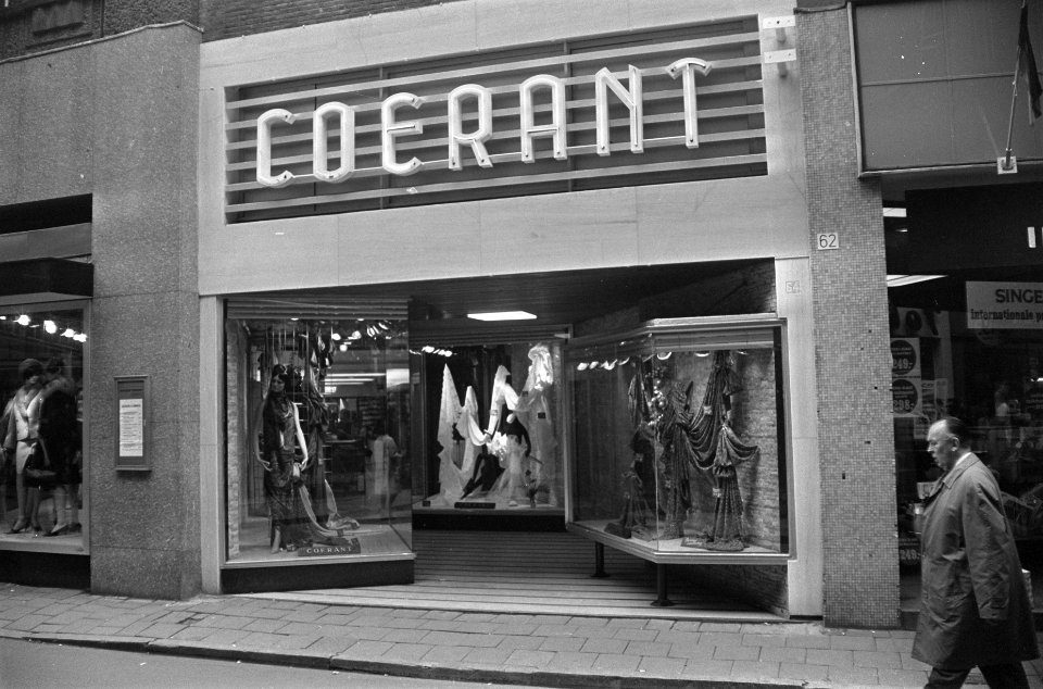 Opdracht Textilia. Zaak Courant in Kalorstraat, Bestanddeelnr 920-7153