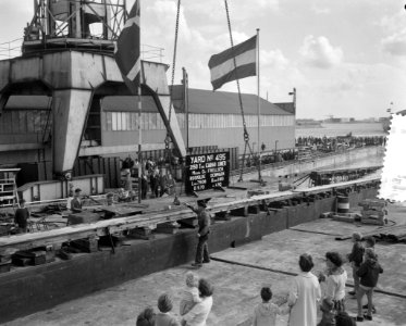 Opdracht Tewaterlating Aida III bij Zaanl Scheepbouw, Bestanddeelnr 912-8287